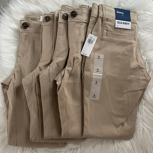 🌸 UNIFORMS🌸 - Picture 1 of 3